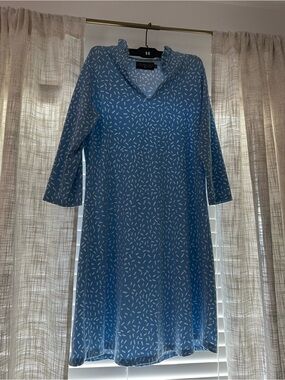 Duffield Lane Blue Printed V-Neck Midi Dress Size Small